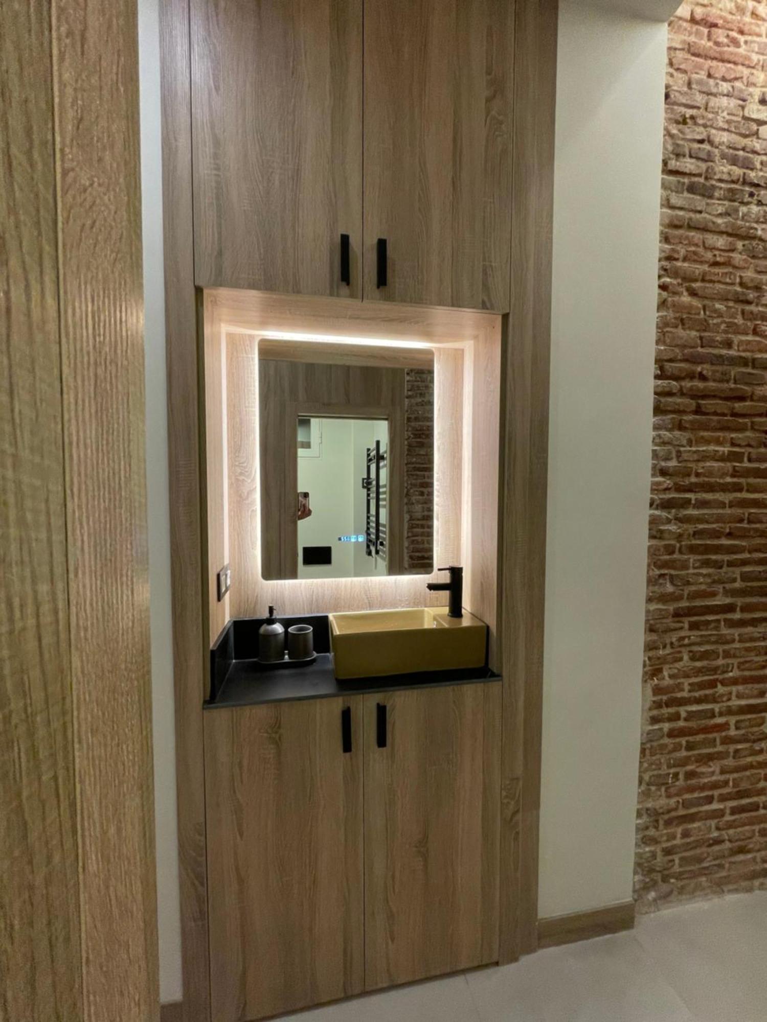 Apartamento Moderno En Edificio Historico Madrid Kültér fotó