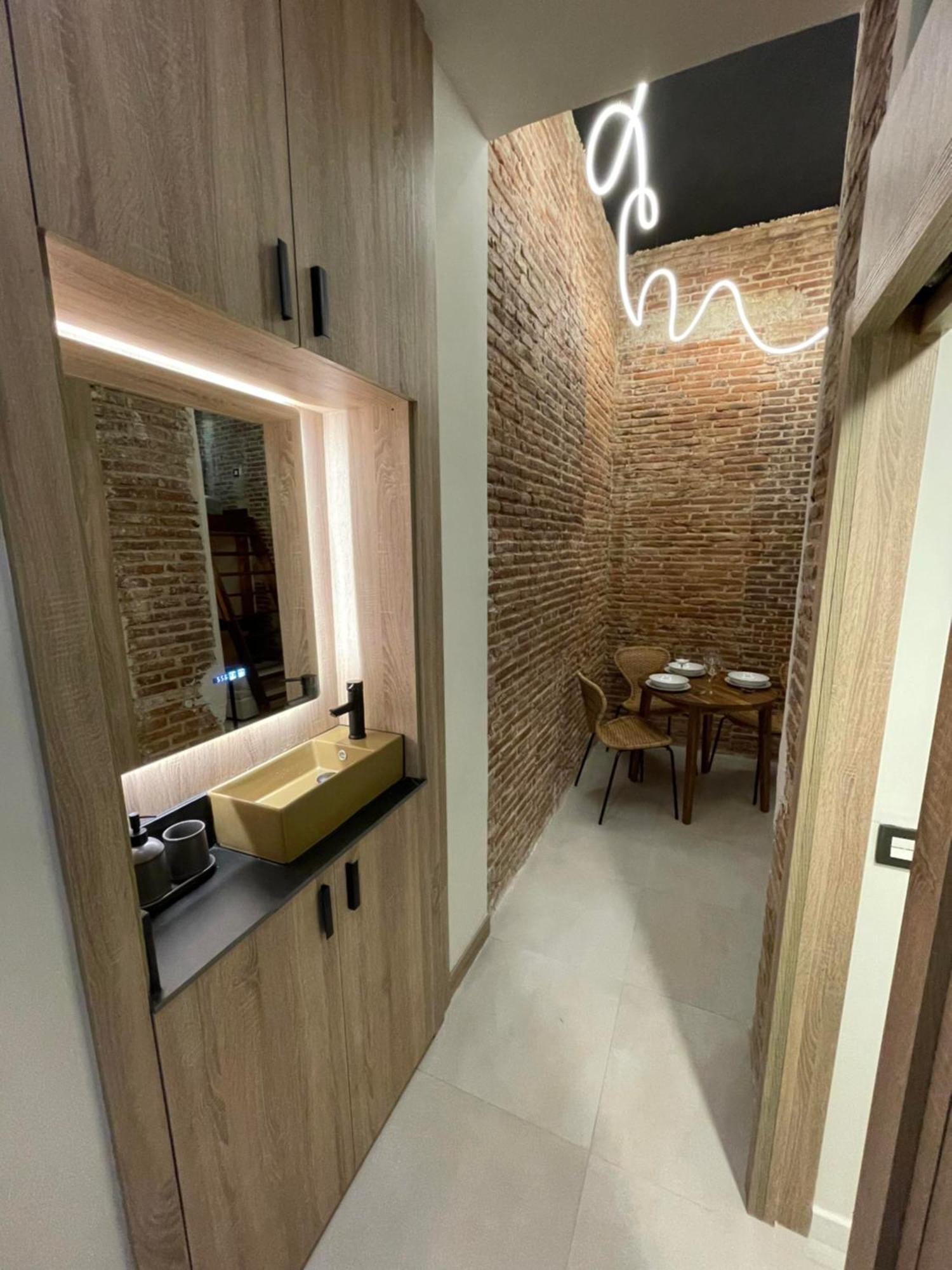 Apartamento Moderno En Edificio Historico Madrid Kültér fotó