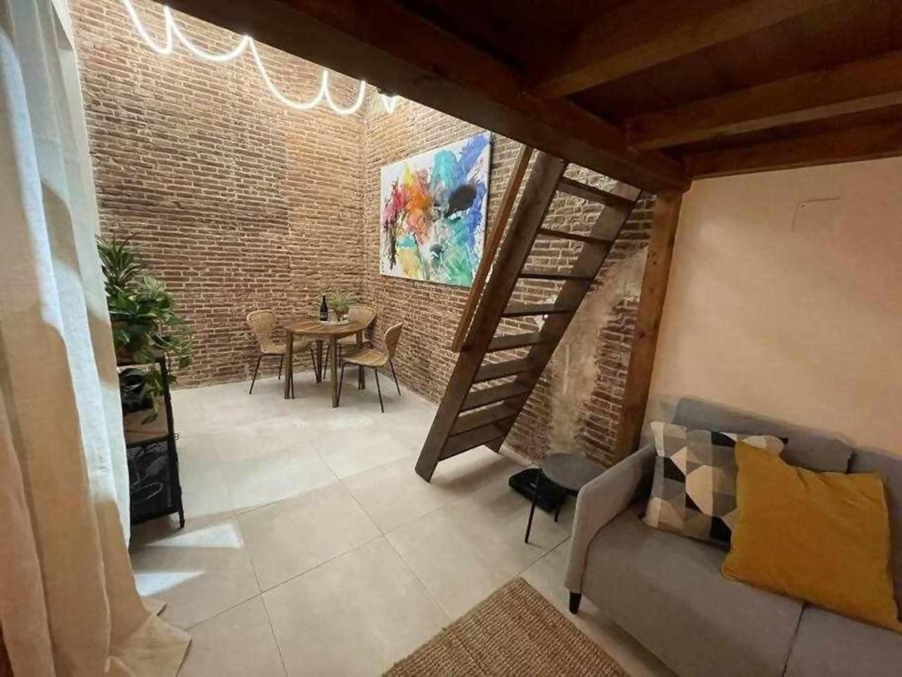 Apartamento Moderno En Edificio Historico Madrid Kültér fotó